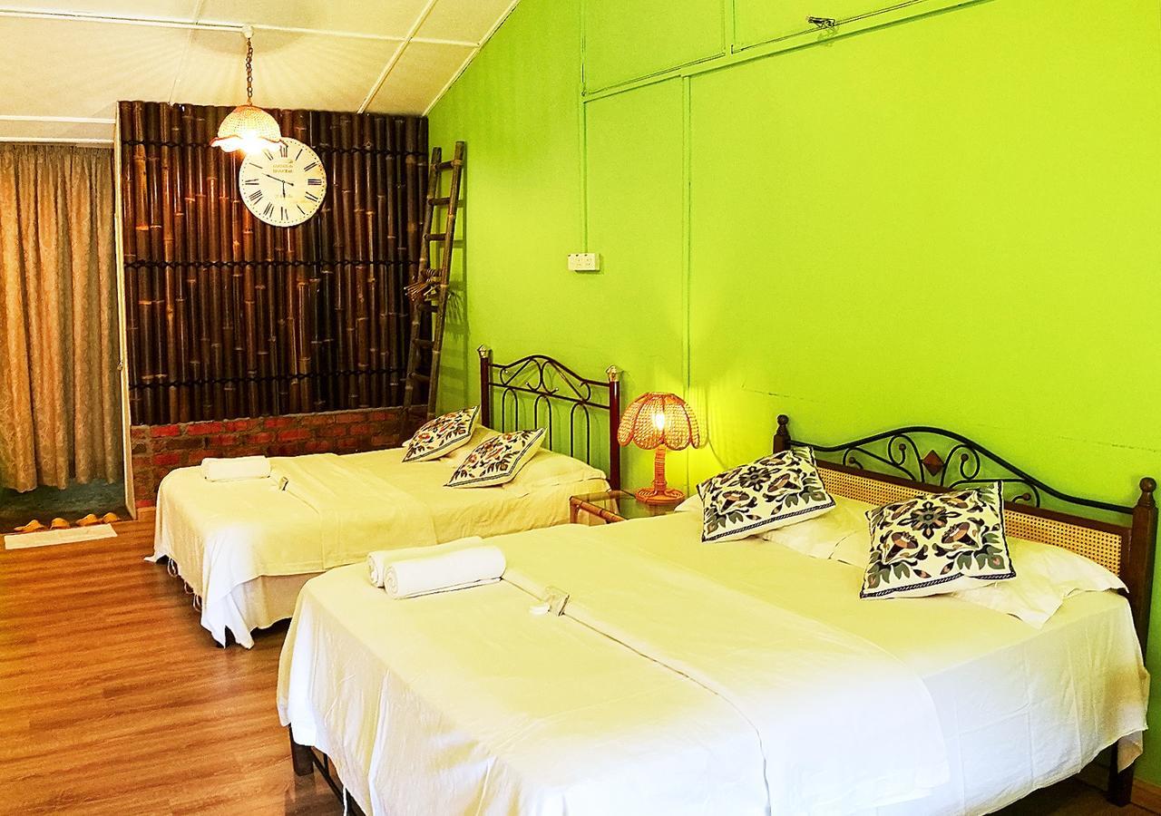 Ohana House @ 53 Kasturi Malacca Esterno foto